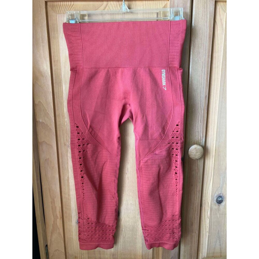 🧺Gymshark | Muted Pink Cropped Athletic Leggings | Small